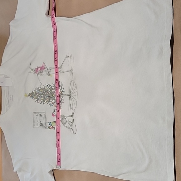 American Eagle Size XS/S Skeleton & Skeleton Dog Decorating Tree Holiday T-Shirt - Picture 8 of 14